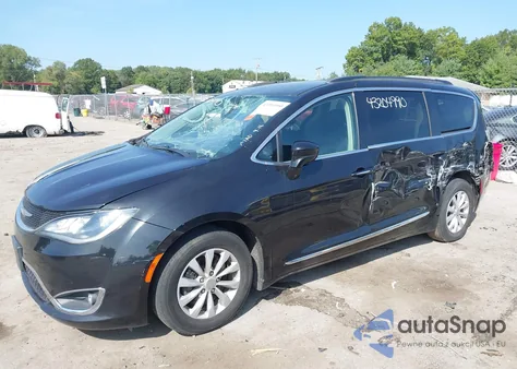2017 Chrysler Pacifica Touring-L из США, поврежденный, VIN 2C4RC1BG4HR795053
